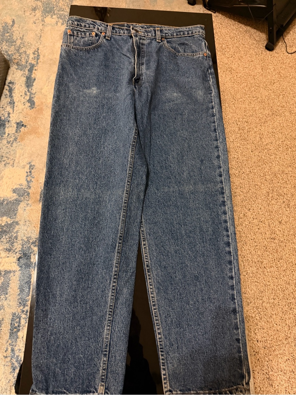 Vintage men's Levi’s 550 Relaxed Fit Jeans 38x30 Made in Canada Blue Denim - Picture 3 of 5